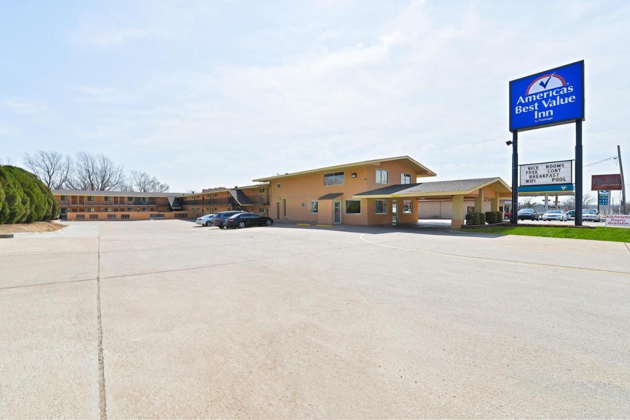 Americas Best Value Inn Ponca City Buitenkant foto