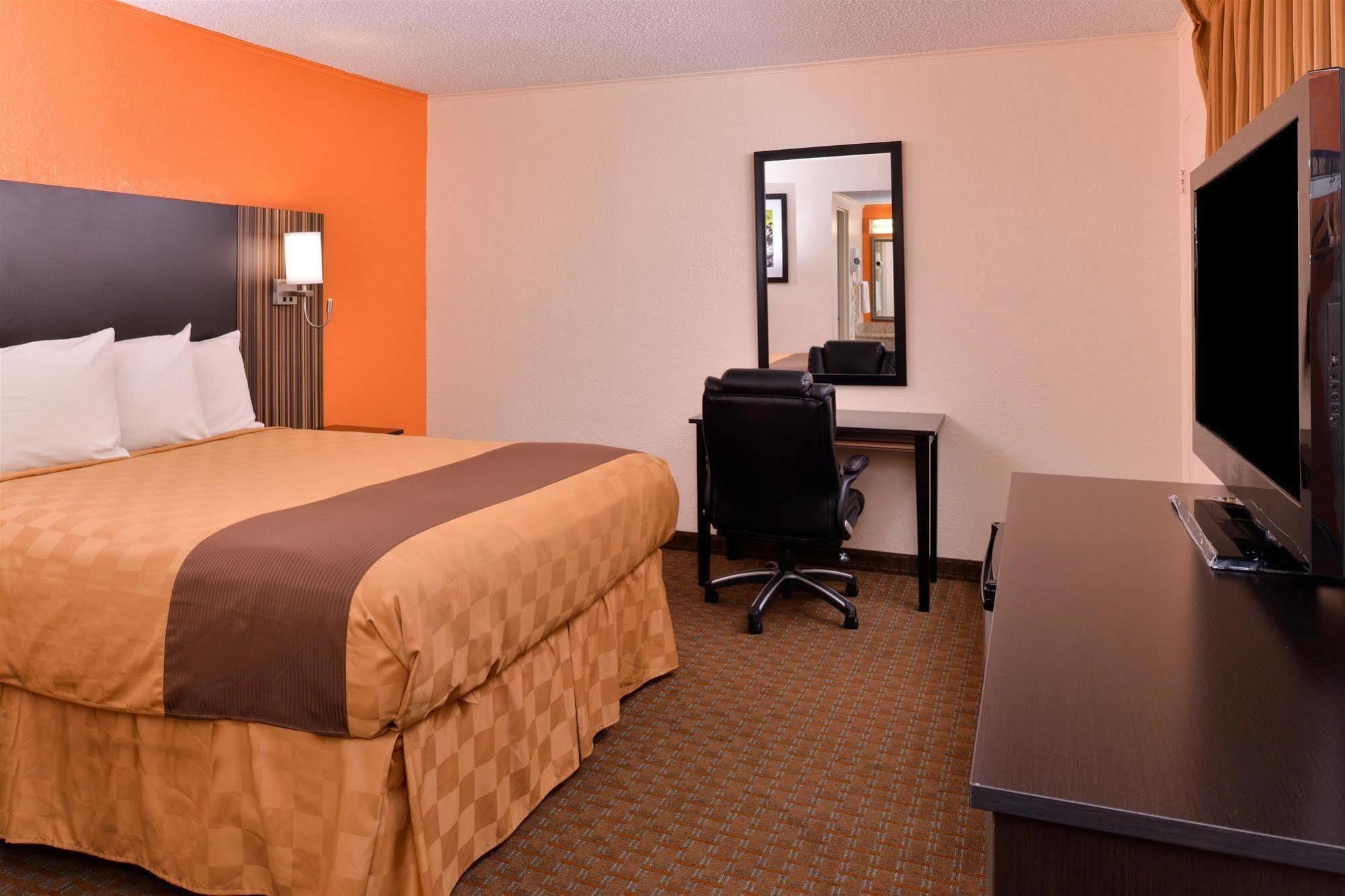 Americas Best Value Inn Ponca City Buitenkant foto